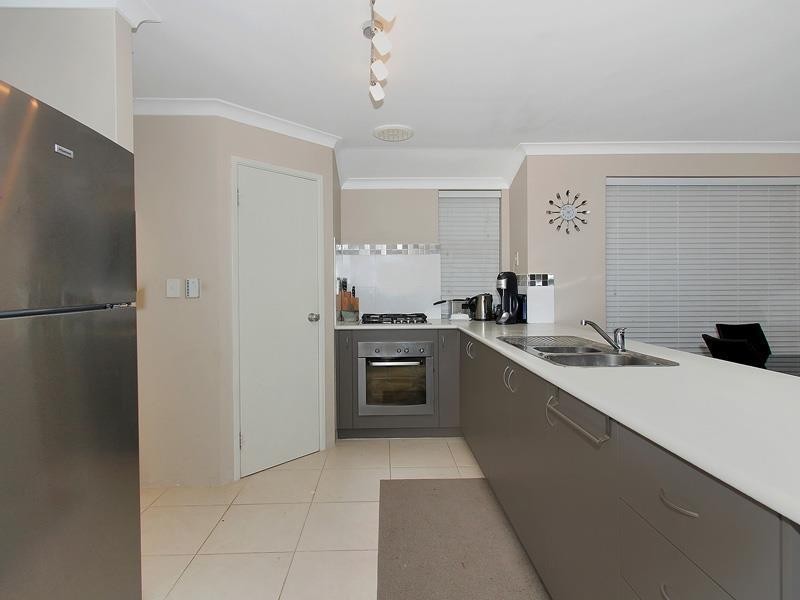 16 Portwine Avenue, Byford WA 6122