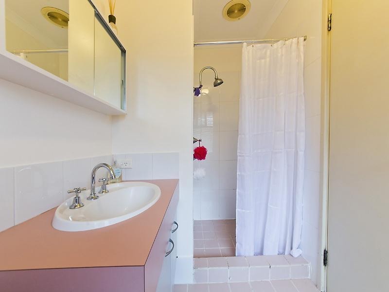 8 Regan Place, Seville Grove WA 6112