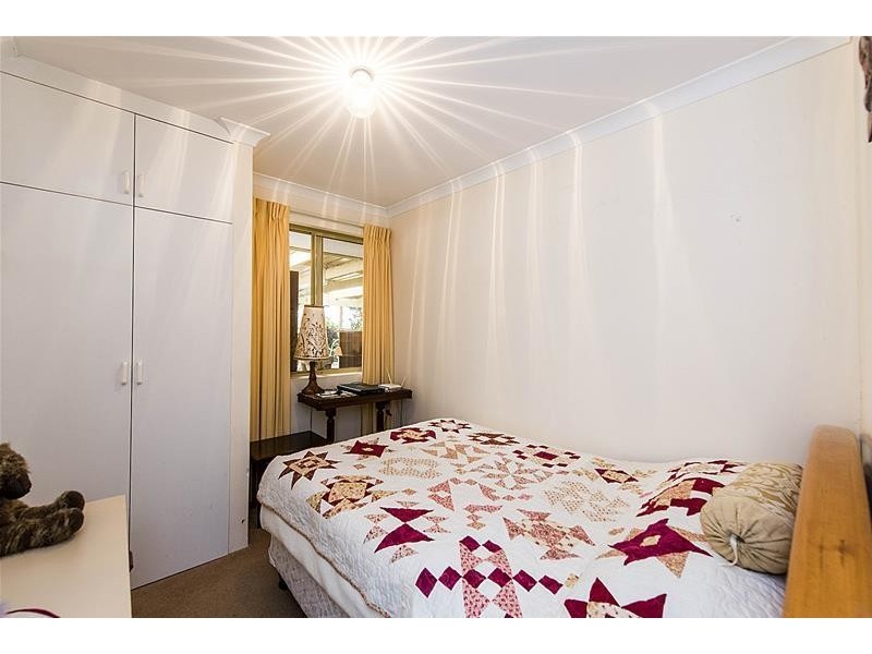 41 Amethyst Crescent, Mount Richon WA 6112