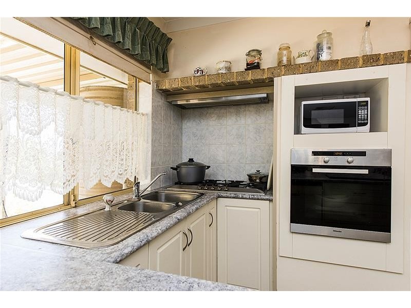 41 Amethyst Crescent, Mount Richon WA 6112