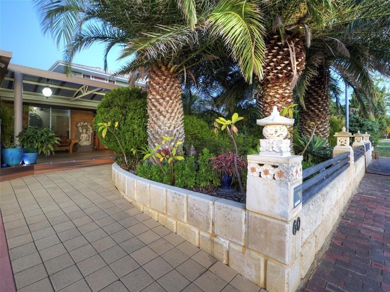 60 Aralia Way, Forrestfield WA 6058