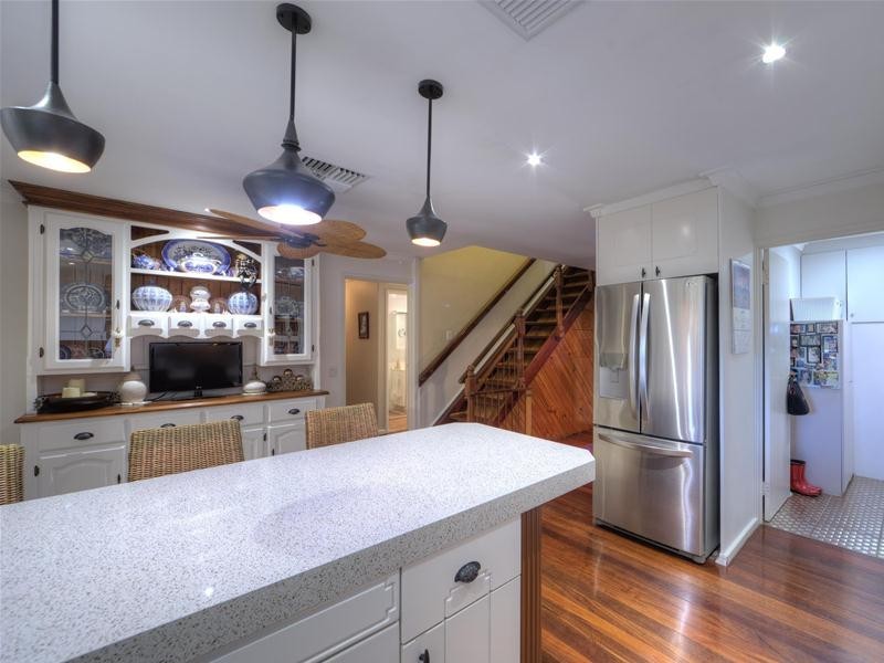 60 Aralia Way, Forrestfield WA 6058