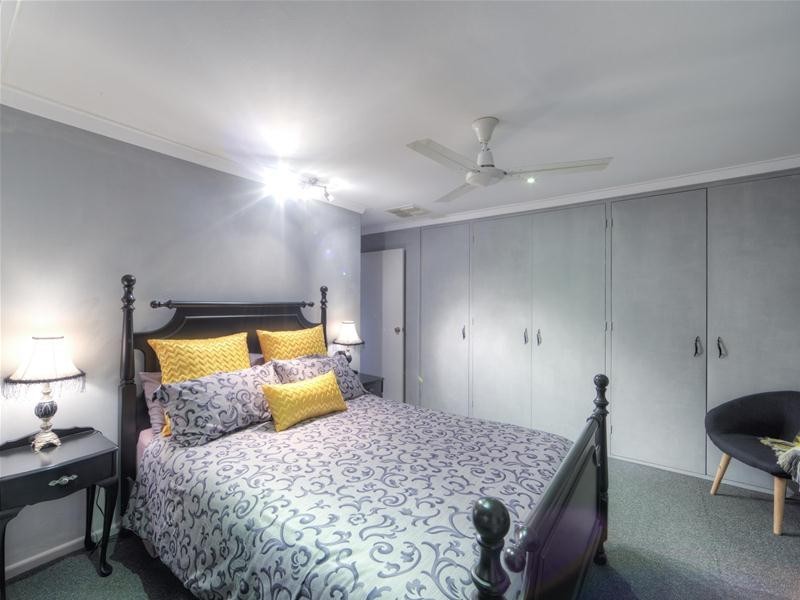 60 Aralia Way, Forrestfield WA 6058