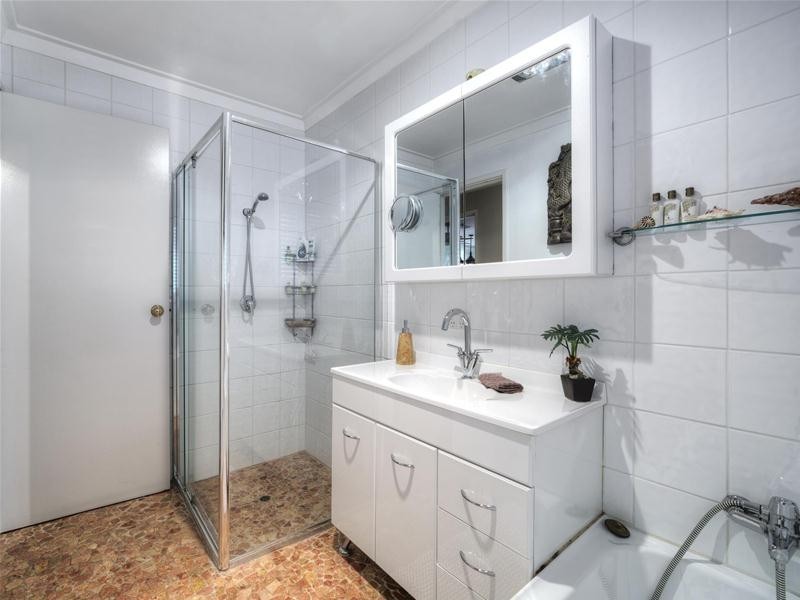 60 Aralia Way, Forrestfield WA 6058