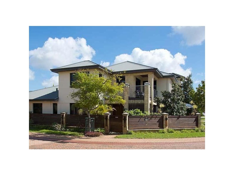 40 Roselea Boulevard, Stirling WA 6021