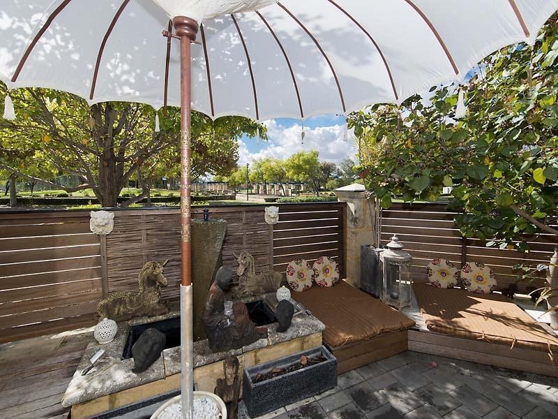 40 Roselea Boulevard, Stirling WA 6021