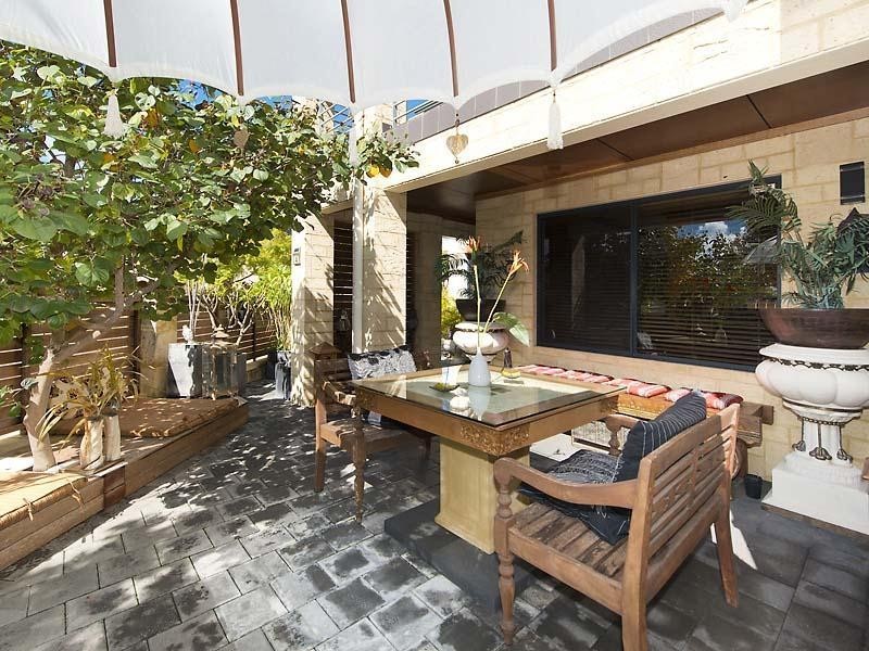 40 Roselea Boulevard, Stirling WA 6021