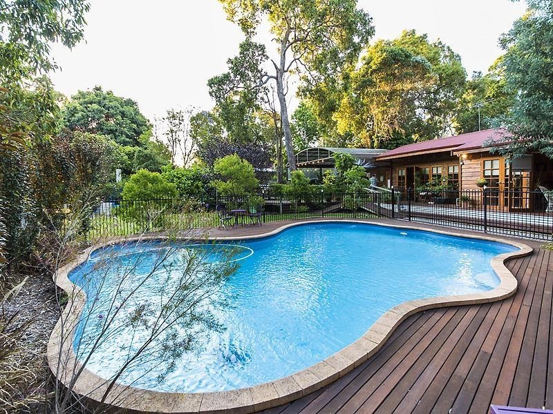 24 George Road, Roleystone WA 6111