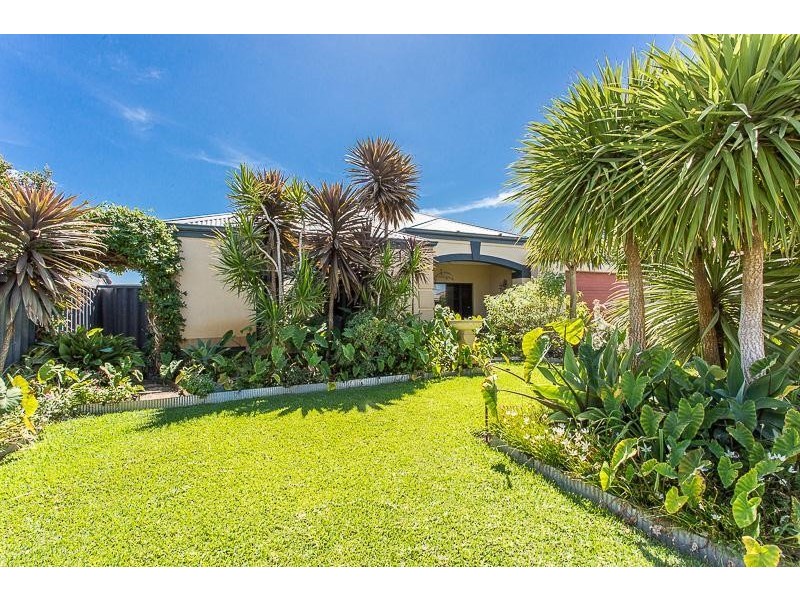 48 Brindabella Avenue, Rockingham WA 6168