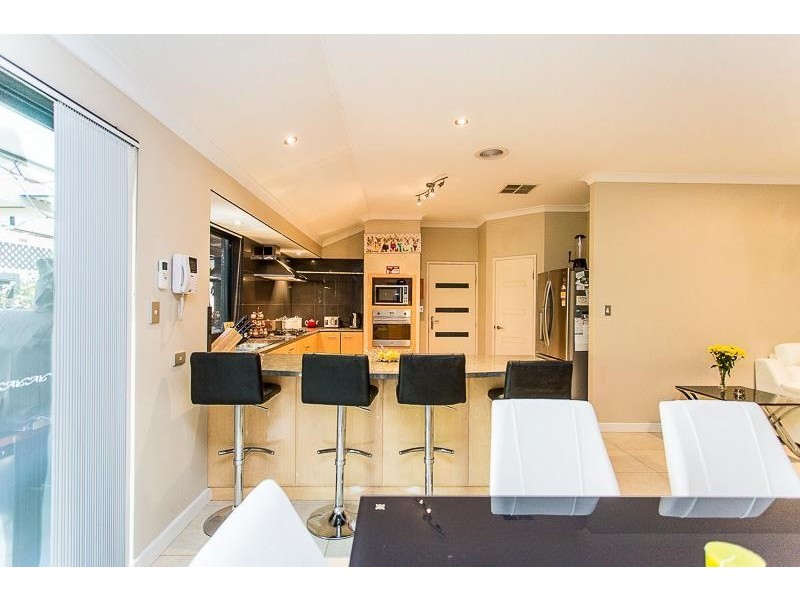 48 Brindabella Avenue, Rockingham WA 6168