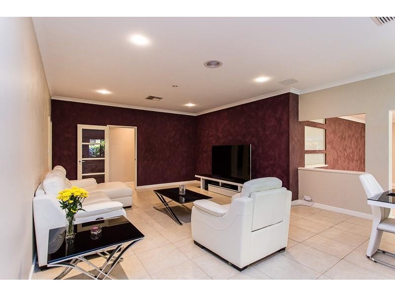 48 Brindabella Avenue, Rockingham WA 6168