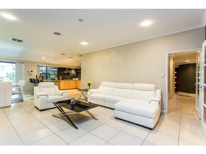 48 Brindabella Avenue, Rockingham WA 6168