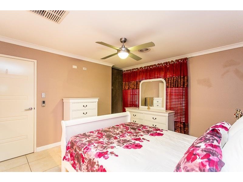 48 Brindabella Avenue, Rockingham WA 6168