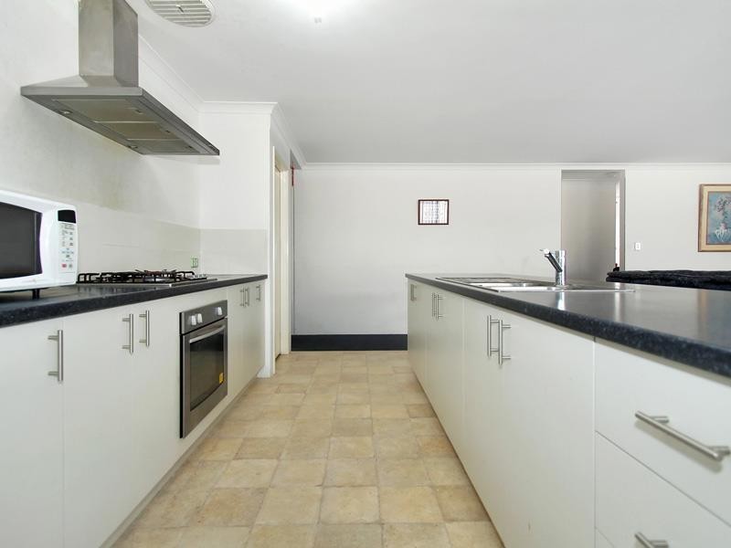 51 Hebrides Drive, Seville Grove WA 6112