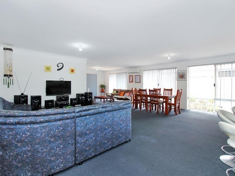 51 Hebrides Drive, Seville Grove WA 6112