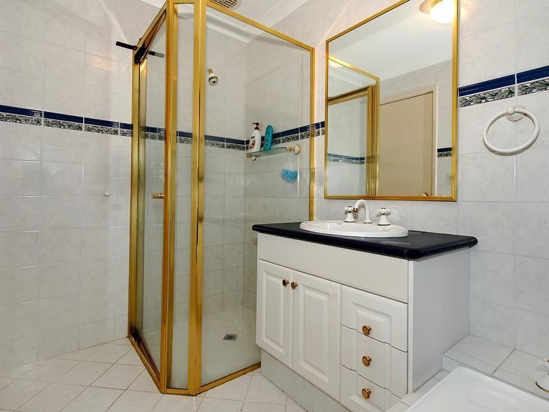 4 Higgins Place, Mount Nasura WA 6112