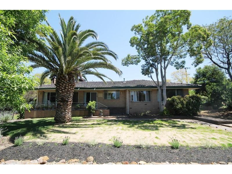 47 Buckingham Road, Kelmscott WA 6111