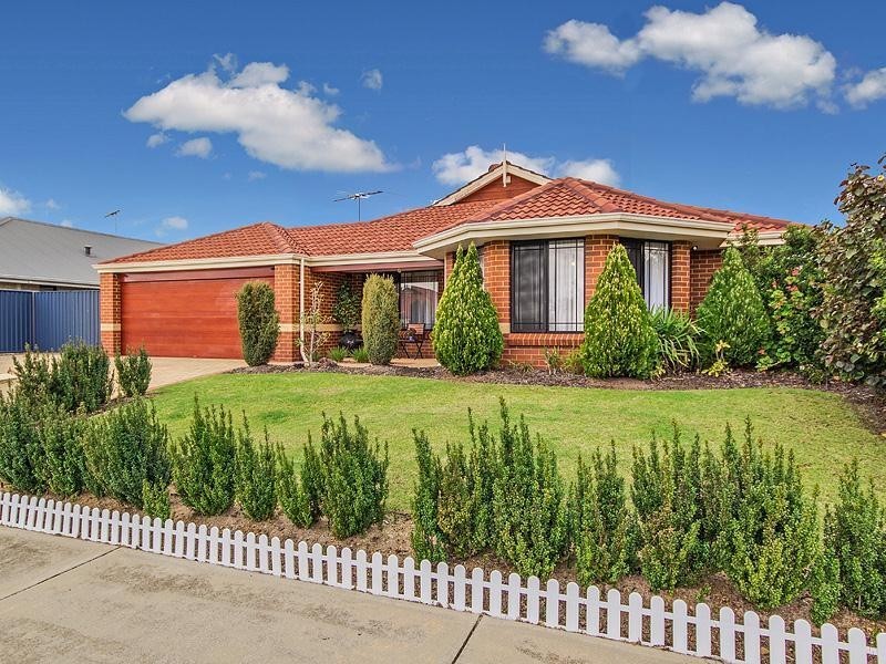 14 Halfpenny Avenue, Byford WA 6122
