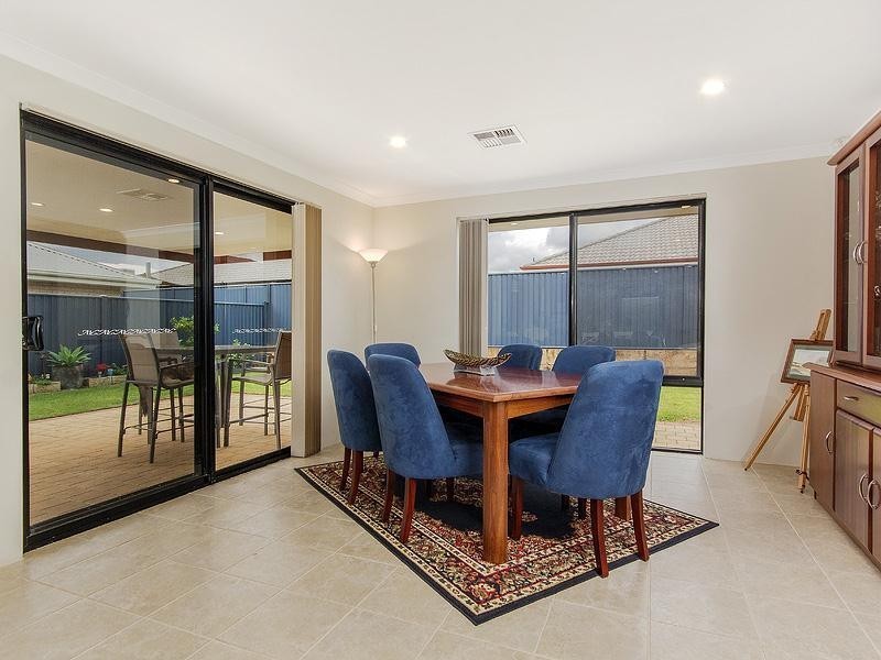 14 Halfpenny Avenue, Byford WA 6122