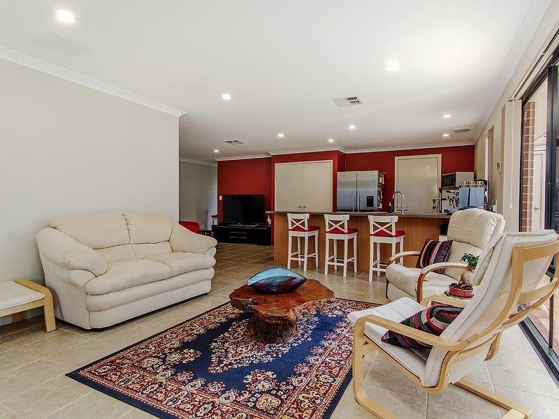 14 Halfpenny Avenue, Byford WA 6122