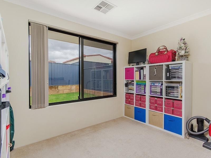 14 Halfpenny Avenue, Byford WA 6122