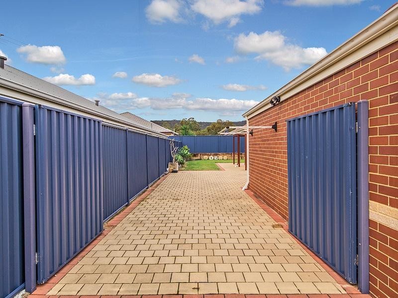 14 Halfpenny Avenue, Byford WA 6122