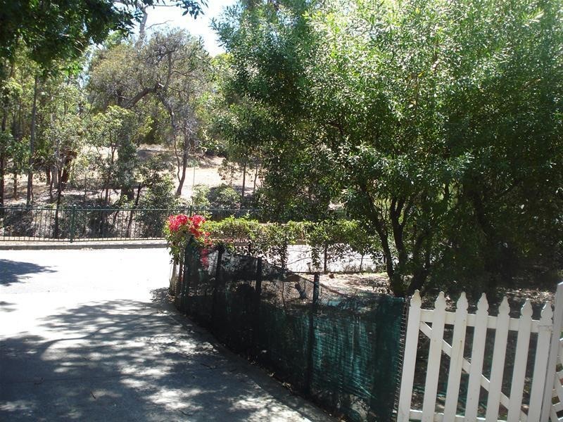 241/270 South Western Highway, Mount Richon WA 6112