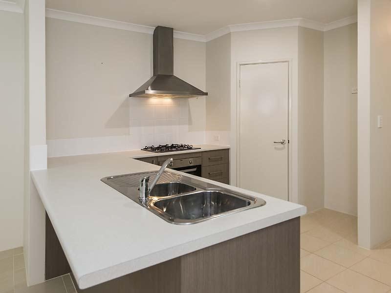 5B Friar Road, Armadale WA 6112