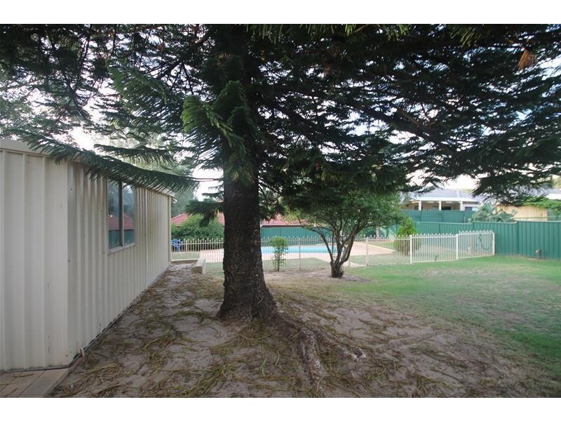 7 Shaw Place, Mount Nasura WA 6112