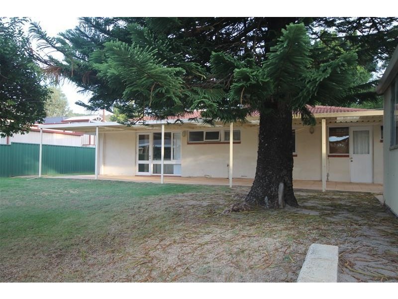 7 Shaw Place, Mount Nasura WA 6112