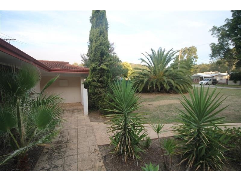 7 Shaw Place, Mount Nasura WA 6112