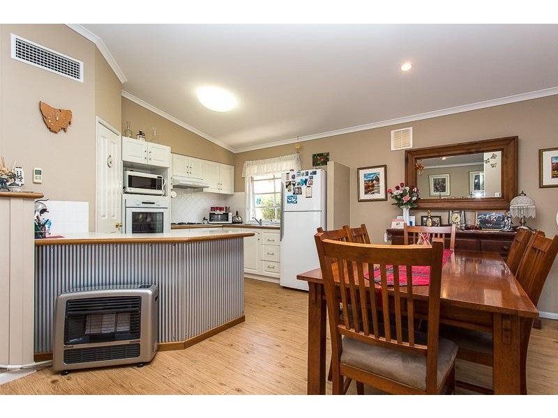 252/270 South Western Highway, Mount Richon WA 6112