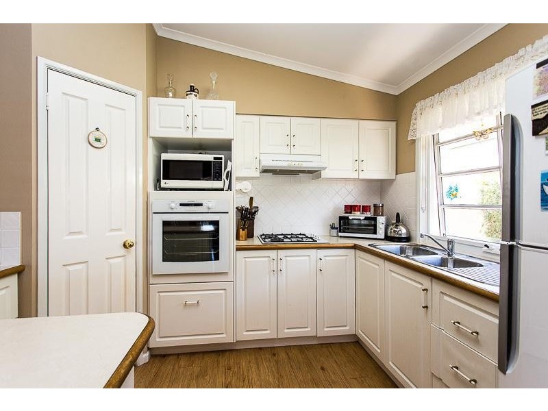 252/270 South Western Highway, Mount Richon WA 6112