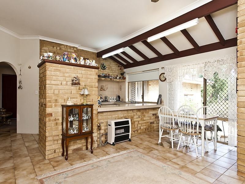 29 Jade Street, Mount Richon WA 6112