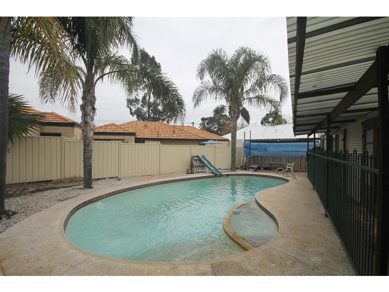 7 Arnott Court, Kelmscott WA 6111