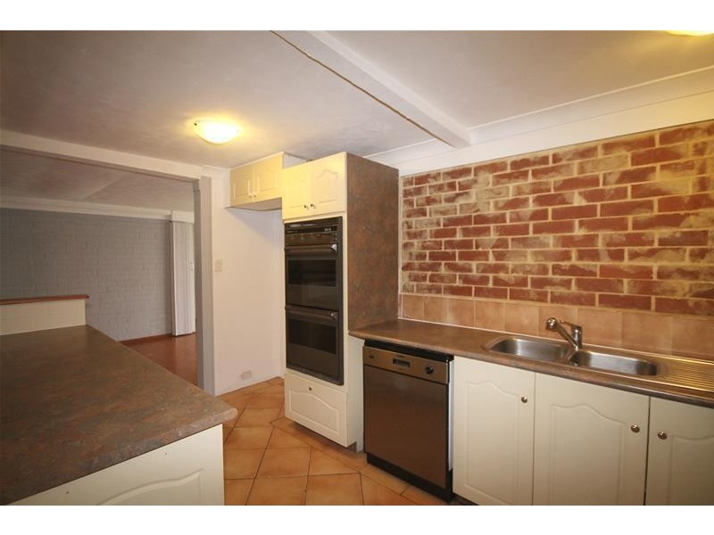 7 Arnott Court, Kelmscott WA 6111