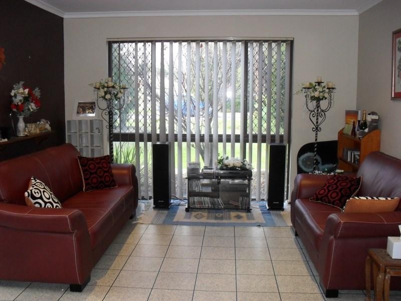 4 Mallard Street, Thornlie WA 6108