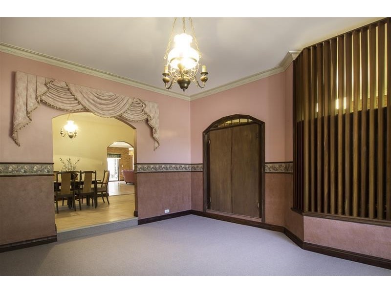 115 Carawatha Avenue, Mount Nasura WA 6112