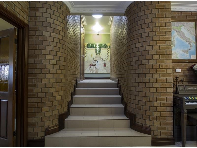 115 Carawatha Avenue, Mount Nasura WA 6112