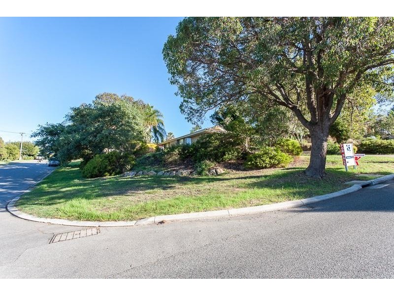 20 Carawatha Avenue, Mount Nasura WA 6112