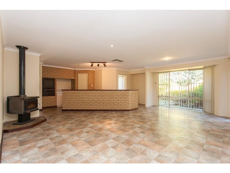 20 Carawatha Avenue, Mount Nasura WA 6112