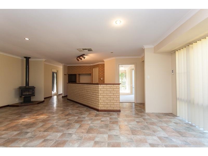 20 Carawatha Avenue, Mount Nasura WA 6112