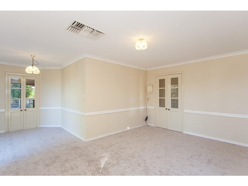 20 Carawatha Avenue, Mount Nasura WA 6112