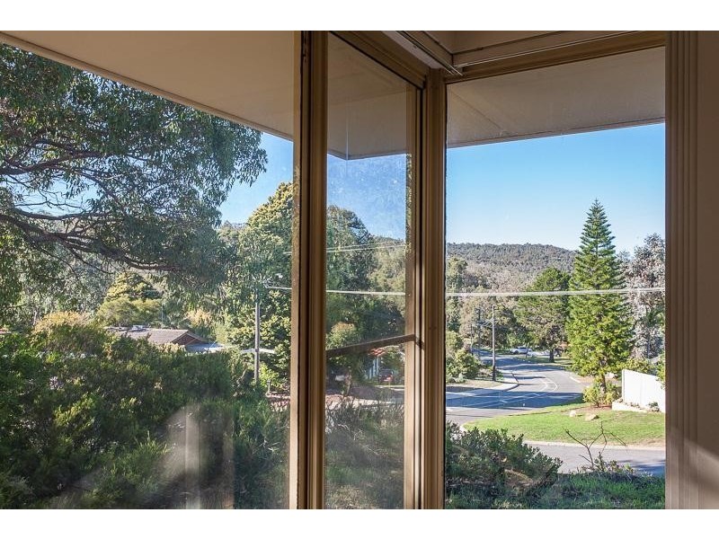 20 Carawatha Avenue, Mount Nasura WA 6112