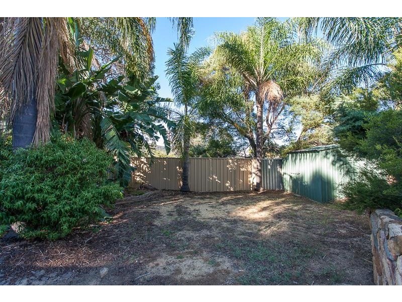 20 Carawatha Avenue, Mount Nasura WA 6112