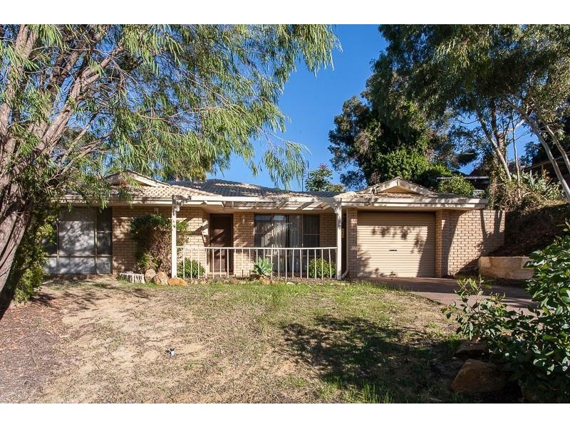 20 Carawatha Avenue, Mount Nasura WA 6112