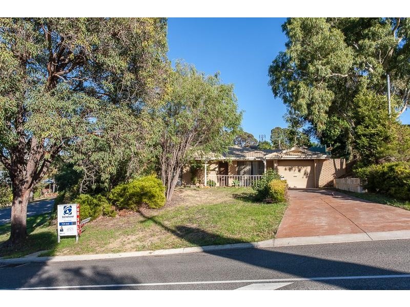 20 Carawatha Avenue, Mount Nasura WA 6112