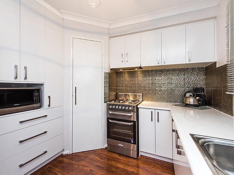 67 Unnaro Street, Hillman WA 6168