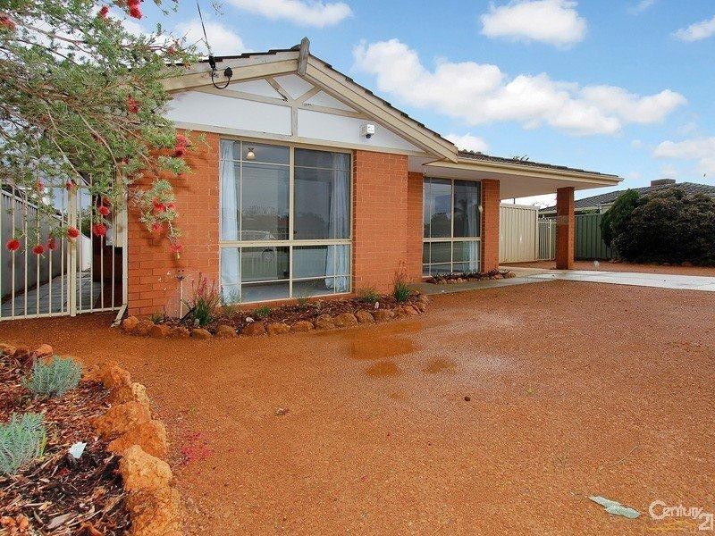 142 Seville Drive, Seville Grove WA 6112