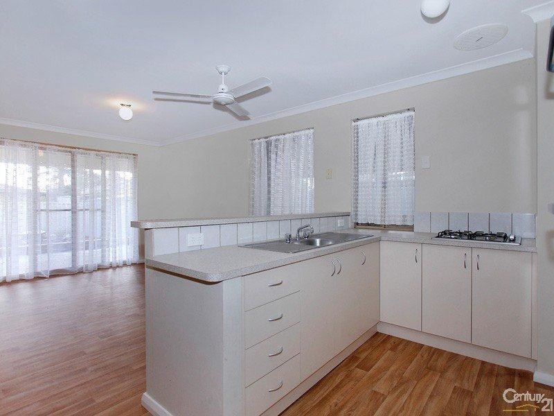 142 Seville Drive, Seville Grove WA 6112